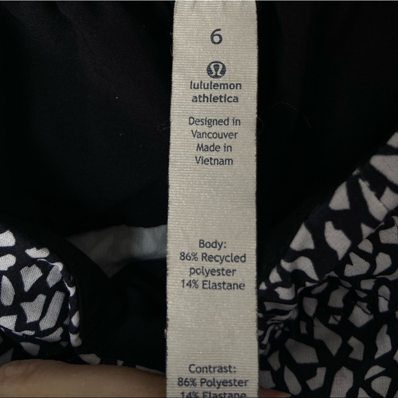 Lululemon spring break away shorts 6 - Picture 10 of 10